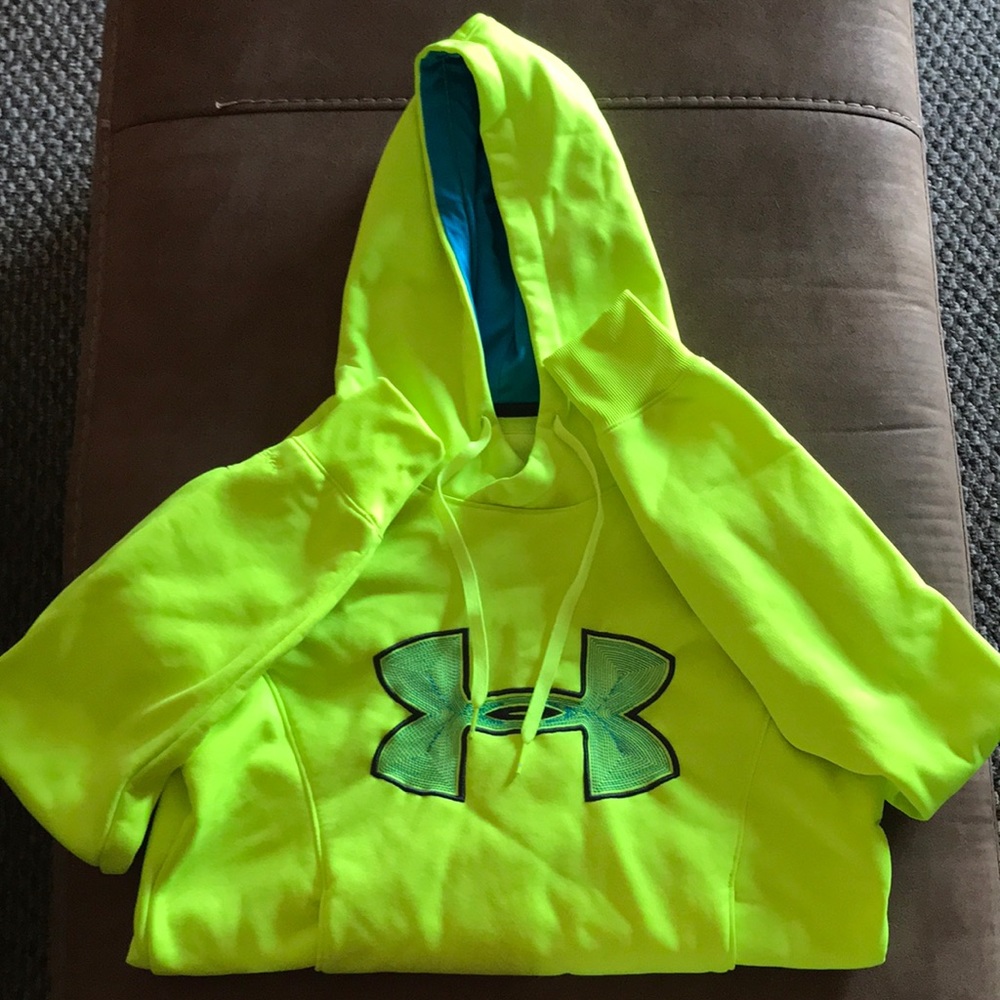Under armour small hoodie